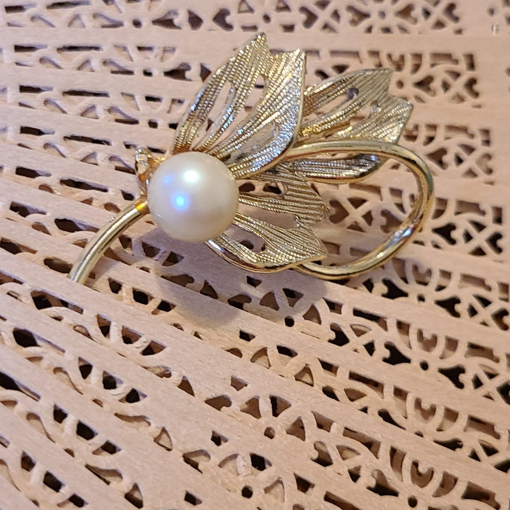 Antique Pin - Picture 3 of 6